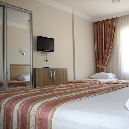 Hotel Ejder エジェアバト エクステリア 写真