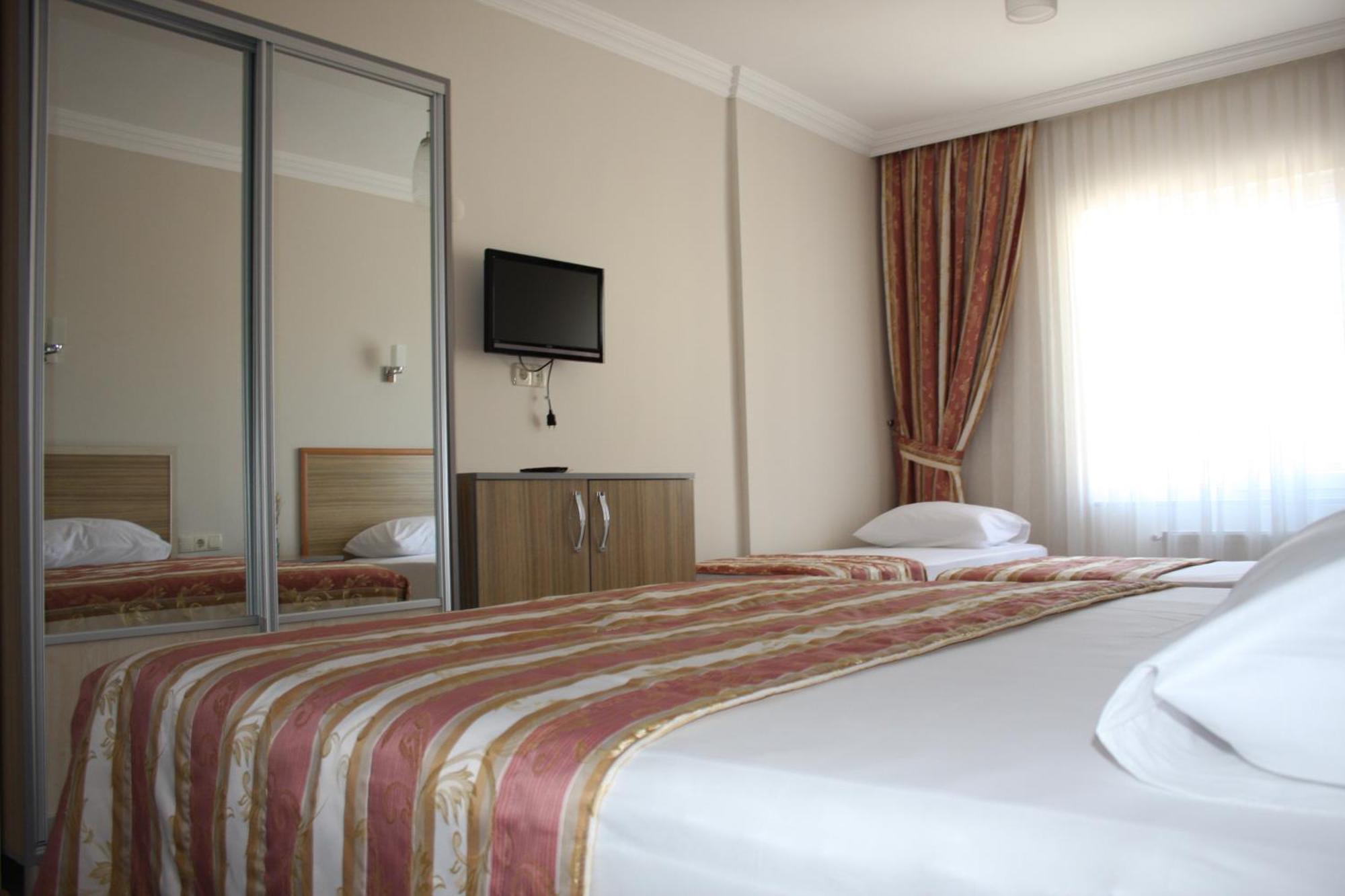 Hotel Ejder エジェアバト エクステリア 写真