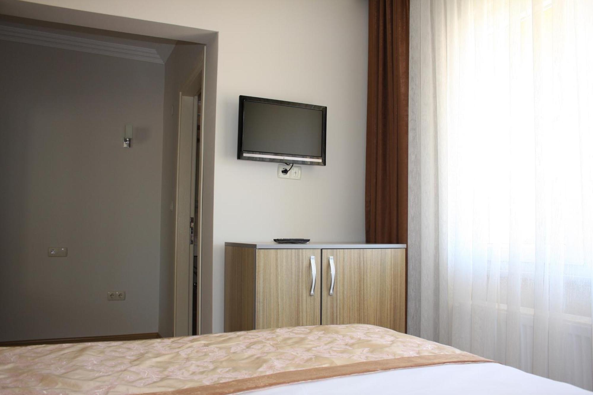 Hotel Ejder エジェアバト エクステリア 写真