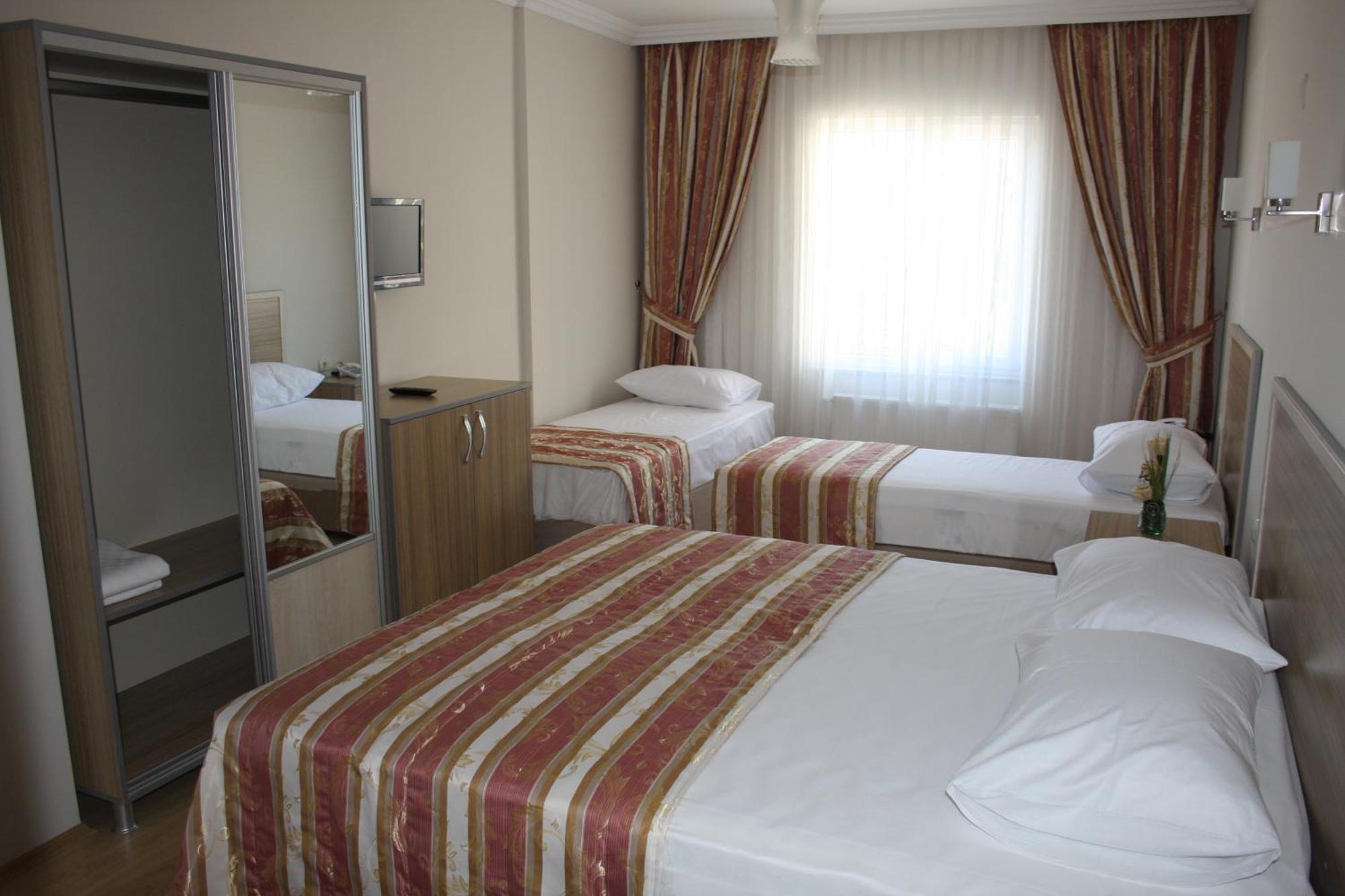 Hotel Ejder エジェアバト エクステリア 写真