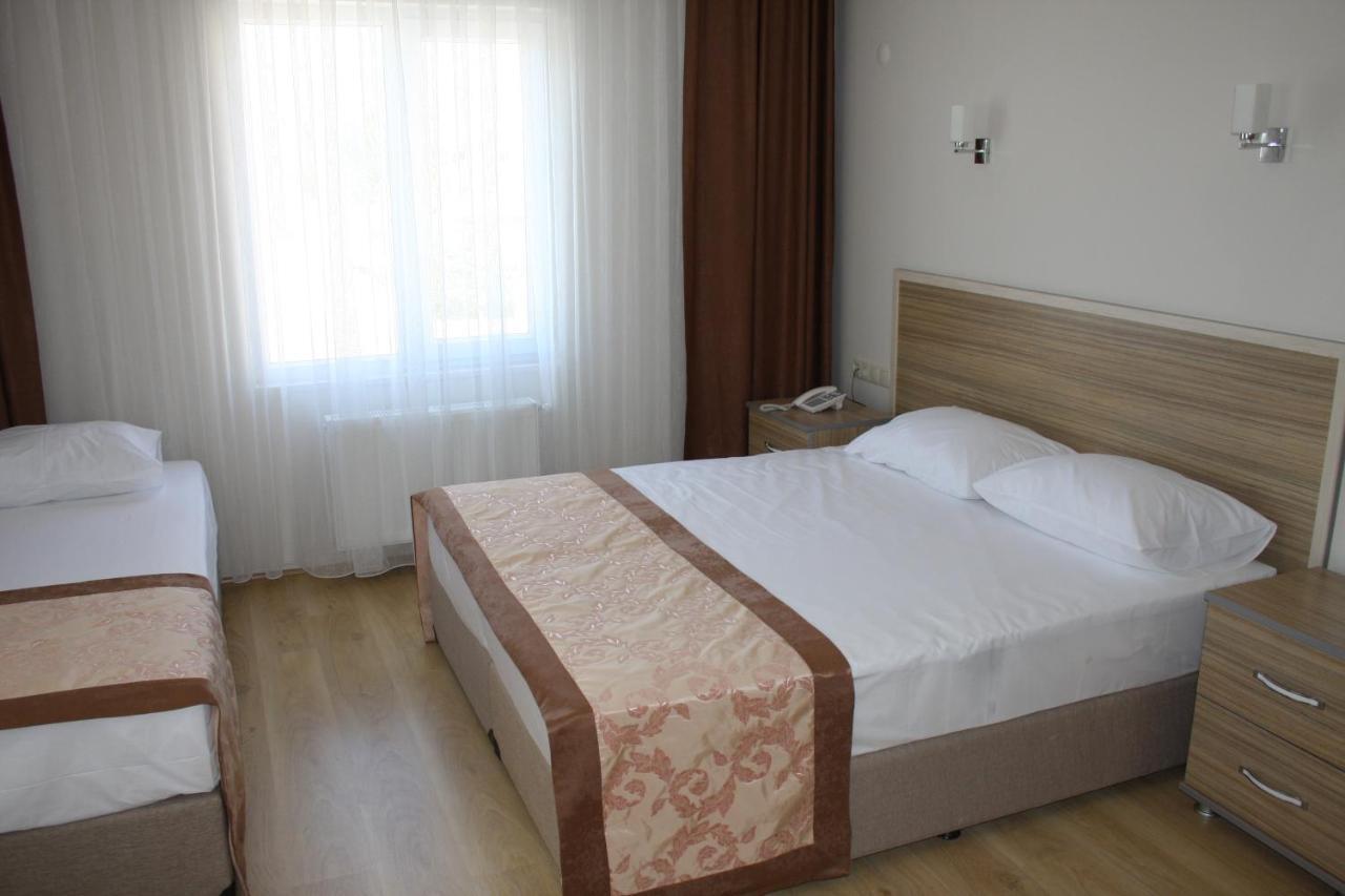 Hotel Ejder エジェアバト エクステリア 写真